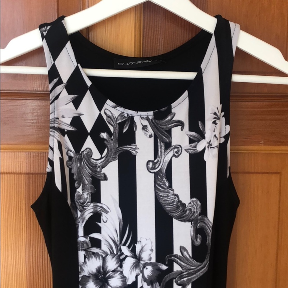 Beautiful black white hourglass tank dress